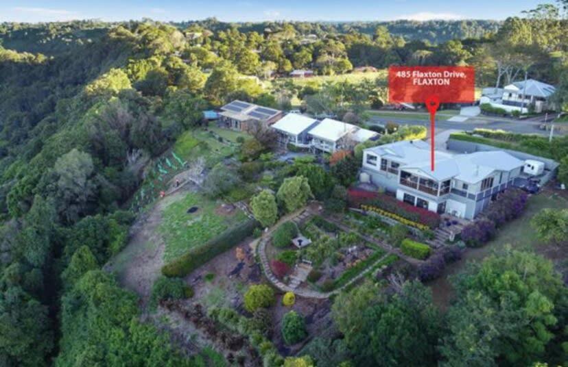 Flaxton Garden Home With Spectacular Coastal Views Montville Luaran gambar