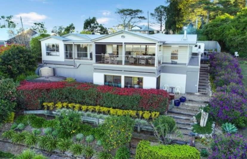 Flaxton Garden Home With Spectacular Coastal Views Montville Luaran gambar